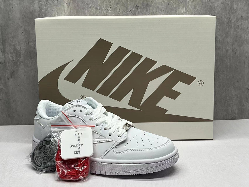 Air Jordan 1 Low "Triple White"