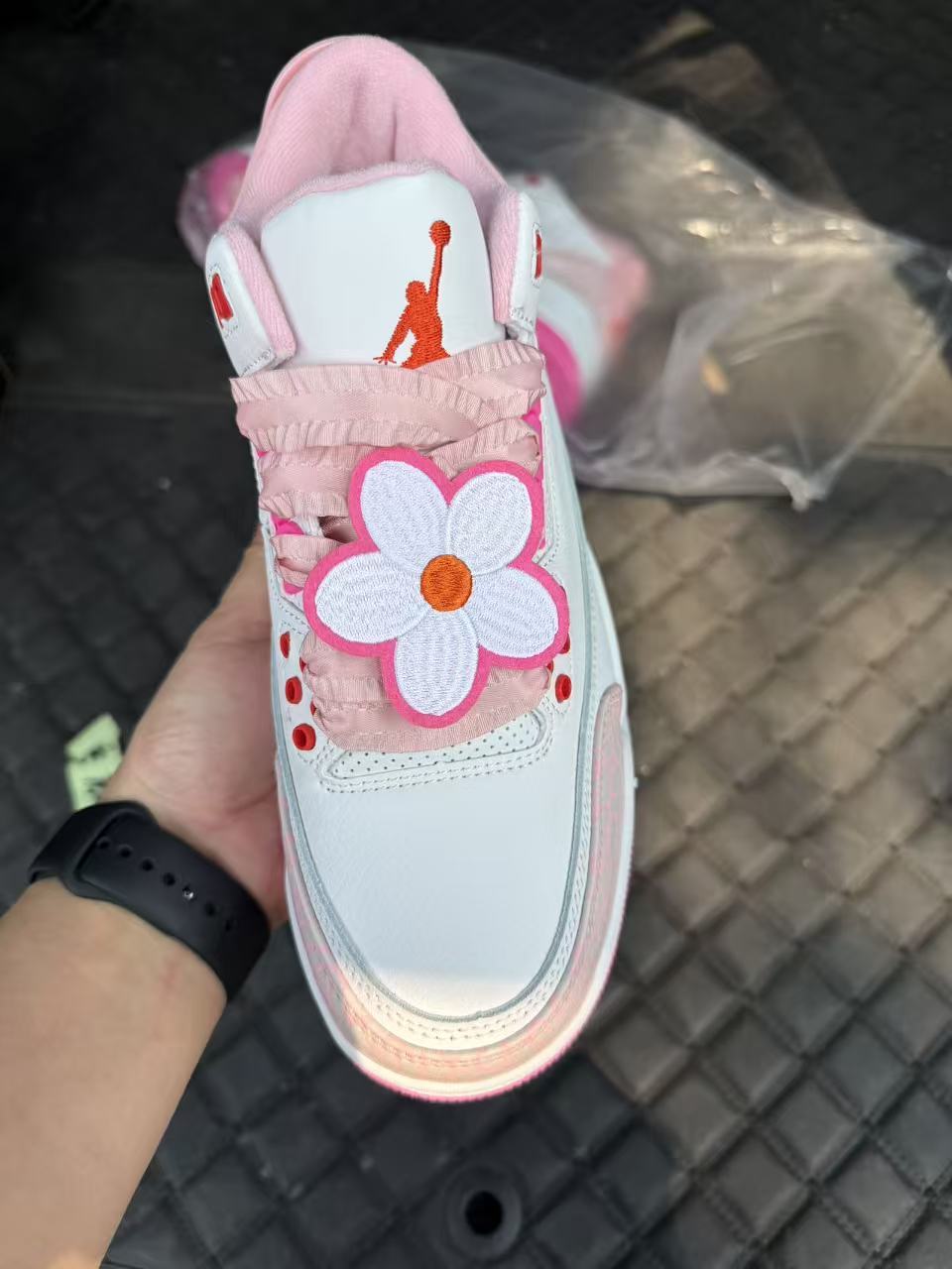 Air Jordan 3 Retro 'Pearl Pink / Hyper Orange / Pink Bloom'