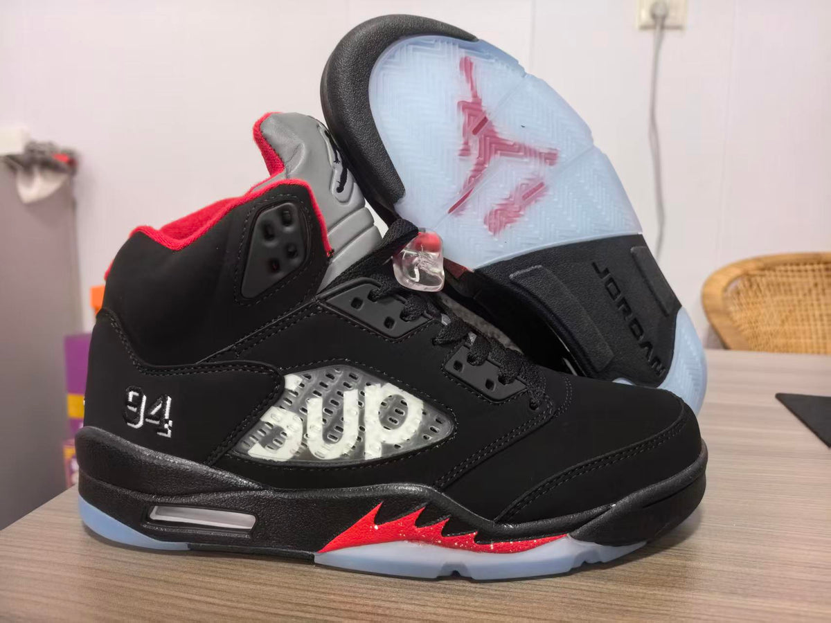 Supreme x Air Jordan 5 Retro 'Black'