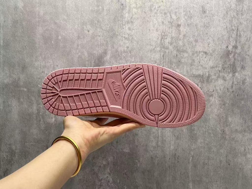 Travis Scott x Air Jordan 1 Low OG “Shy Pink / Red”