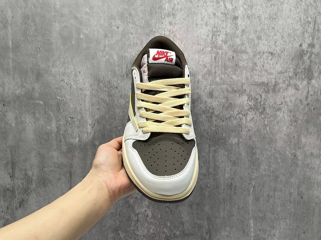 Air Jordan 1 Low x Travis Scott "Reverse Mocha"