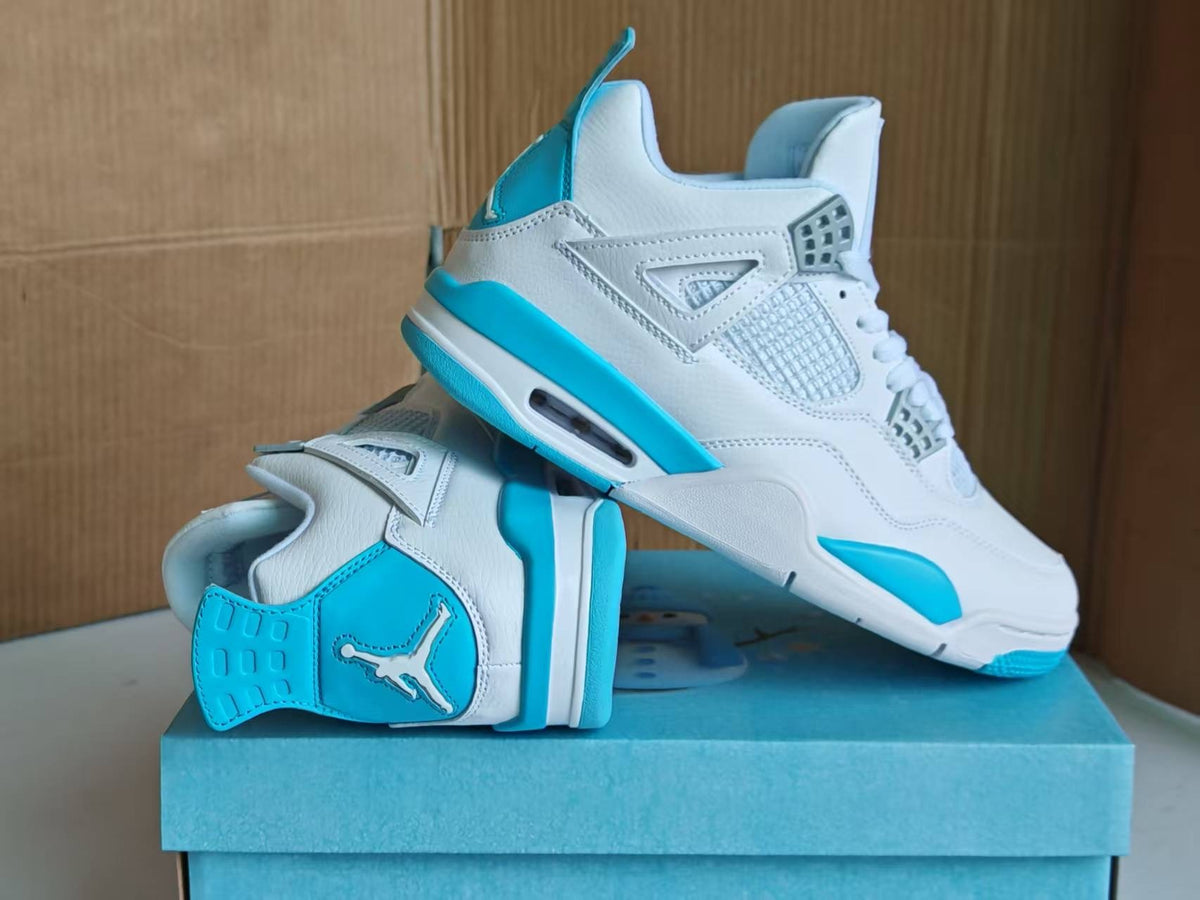 Air Jordan 4 Retro "Cyan"