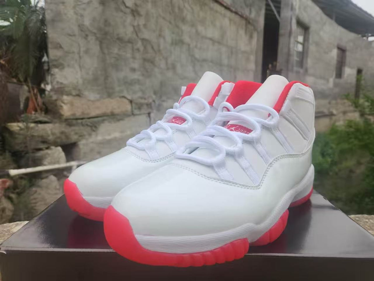 Air Jordan 11 Retro Custom 'White / Varsity Red'