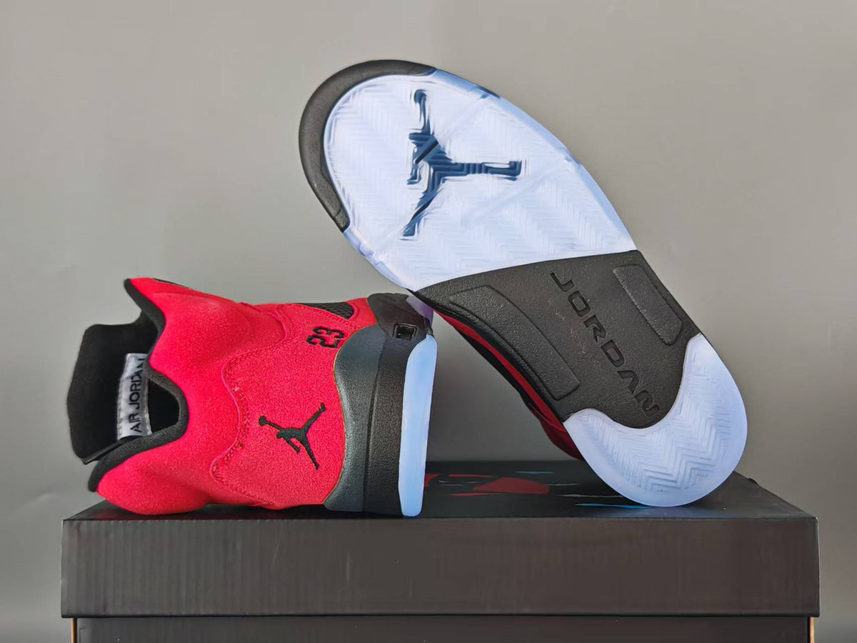 Air Jordan 5 Retro “Raging Bull”