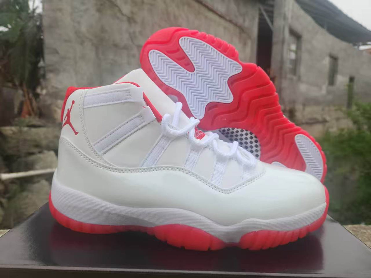 Air Jordan 11 Retro Custom 'White / Varsity Red'