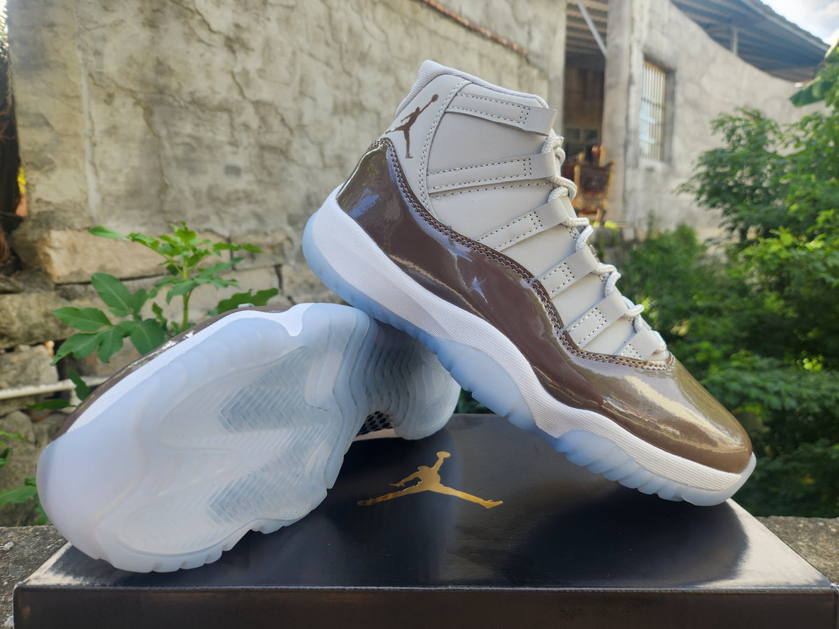 Air Jordan 11 Retro “Cool Grey” (2021)