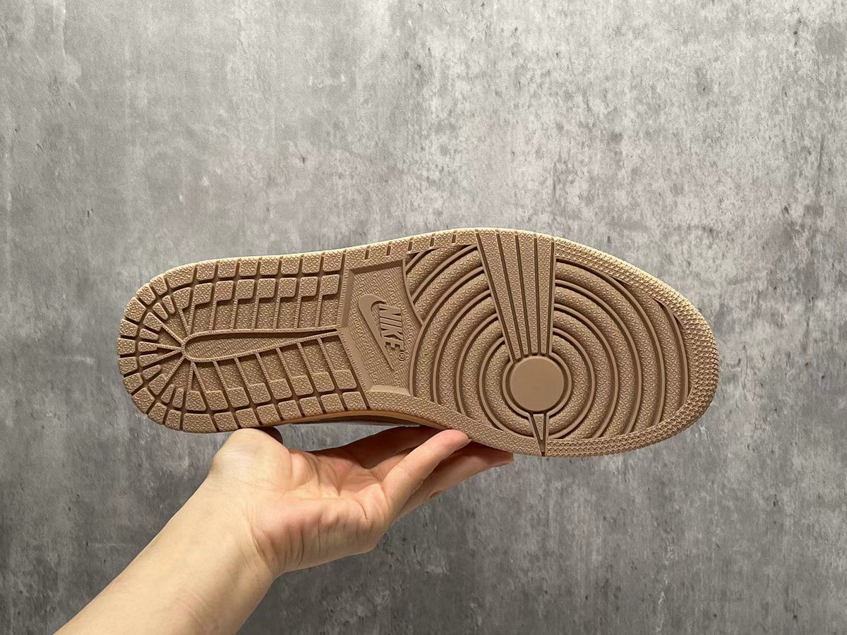 Air Jordan 1 Low “Archaeo Brown White”