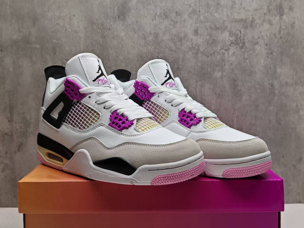 Air Jordan 4 Retro "Comic"