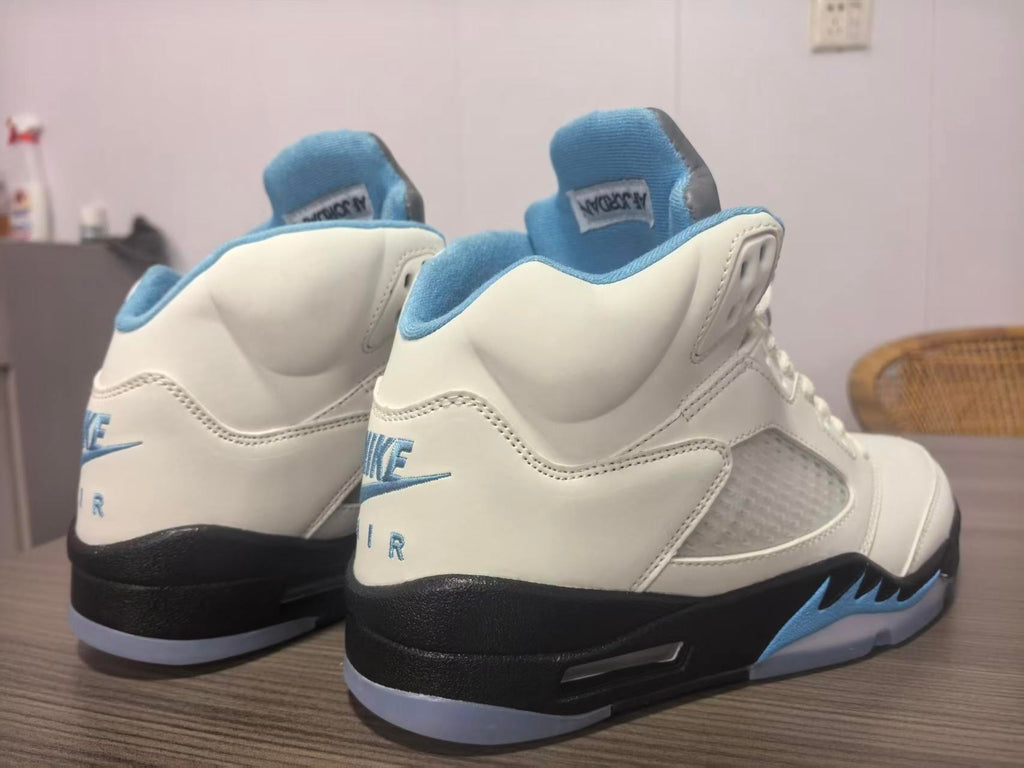 Air Jordan 5 Retro 'White / Light Blue / Black'