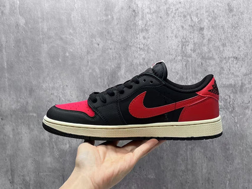 Air Jordan 1 Retro Low OG “Black Varsity Red”