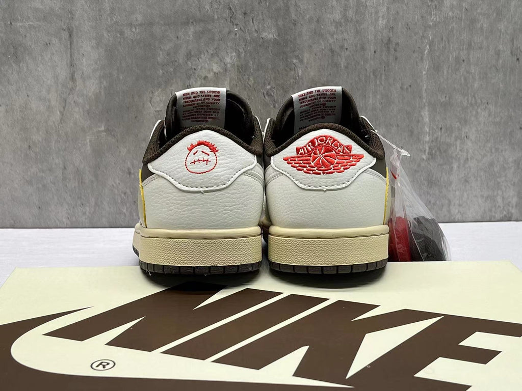 Air Jordan 1 Low x Travis Scott "Reverse Mocha"