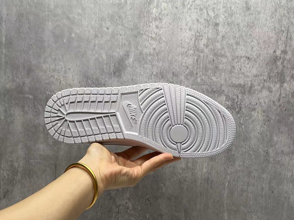 Air Jordan 1 Low "Triple White"