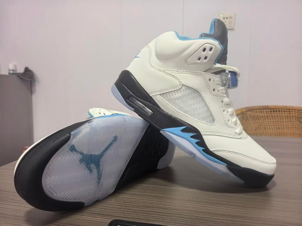 Air Jordan 5 Retro 'White / Light Blue / Black'