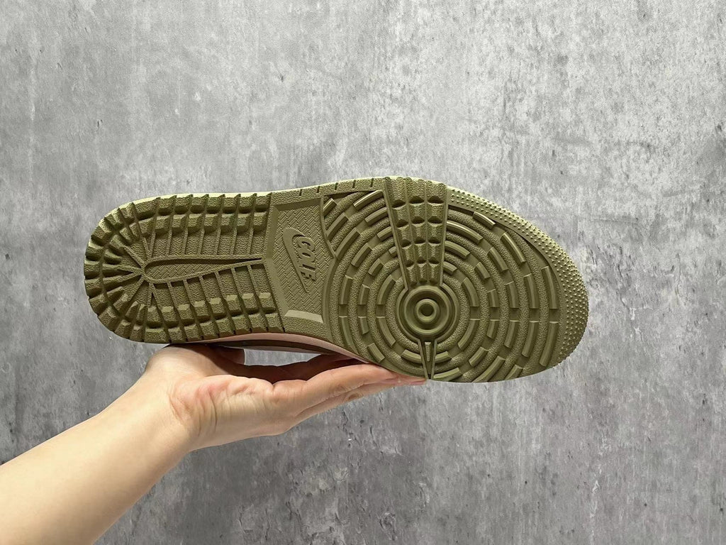 Travis Scott x Air Jordan 1 Low Golf “Neutral Olive”