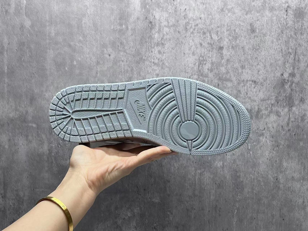 Air Jordan 1 x Off-White “Gray”