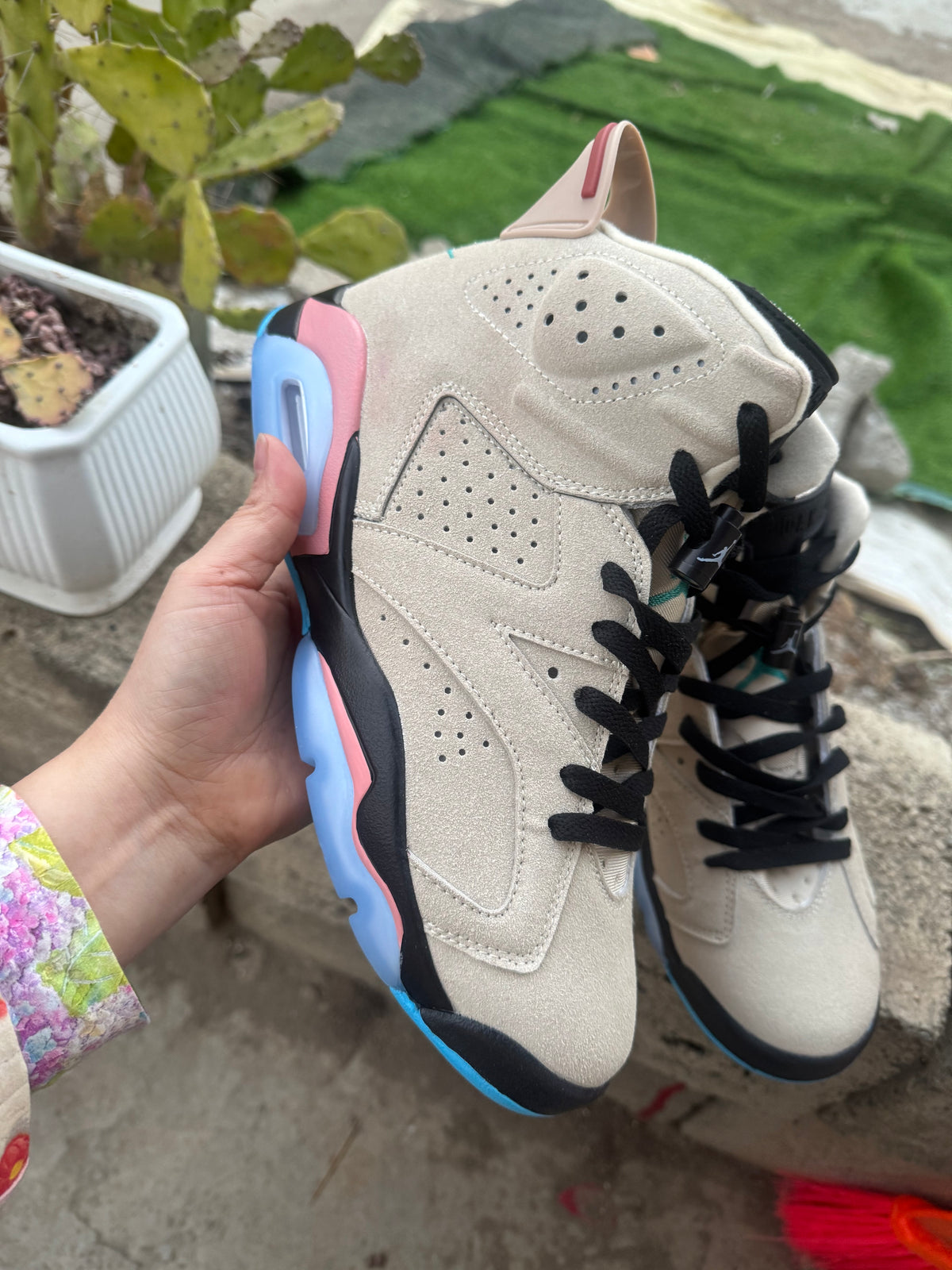 Air Jordan 6 Retro 'Beige / Pink / Gradient Blue'