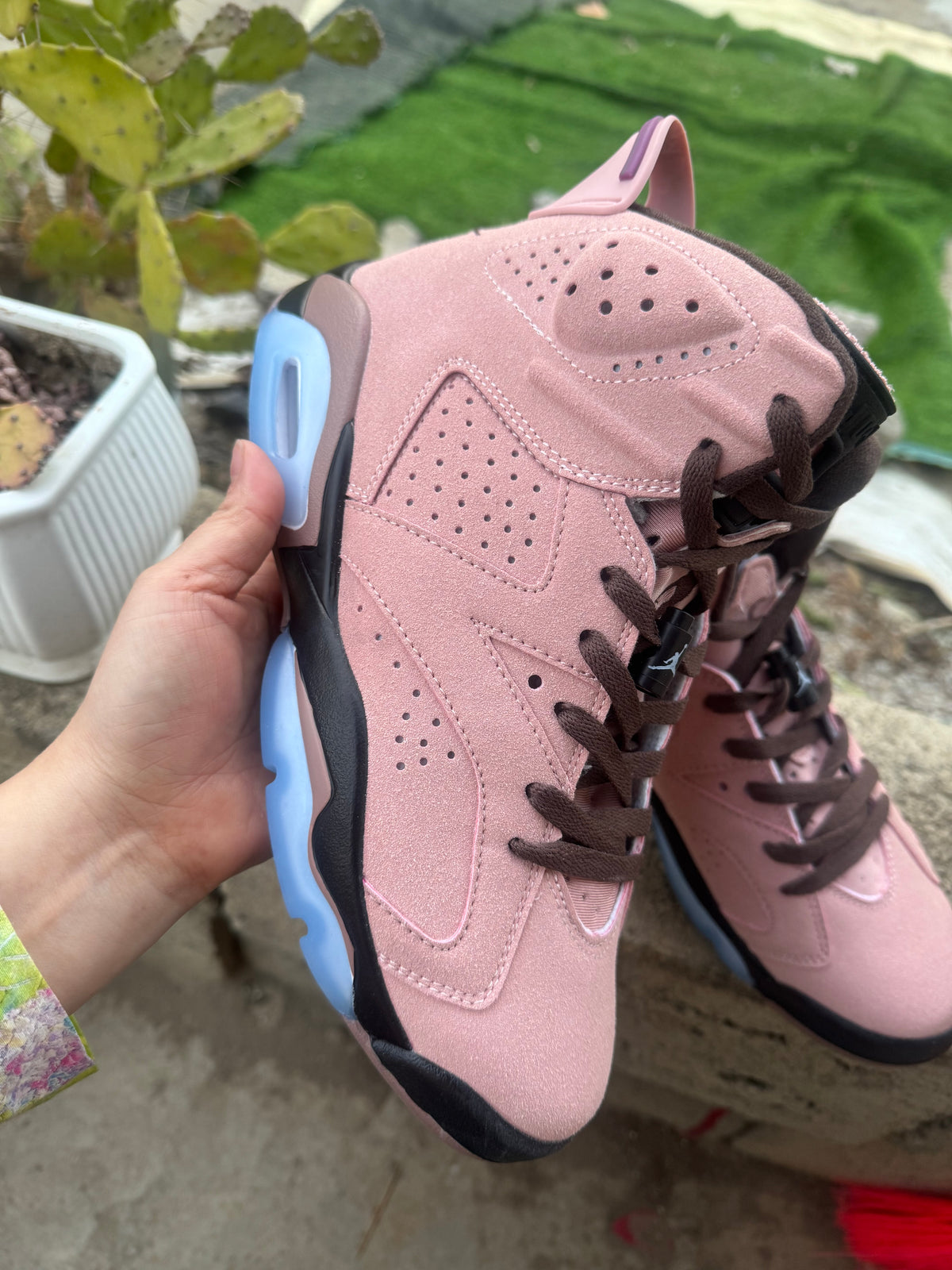 Aleali May x Air Jordan 6 Retro 'Rust Pink'